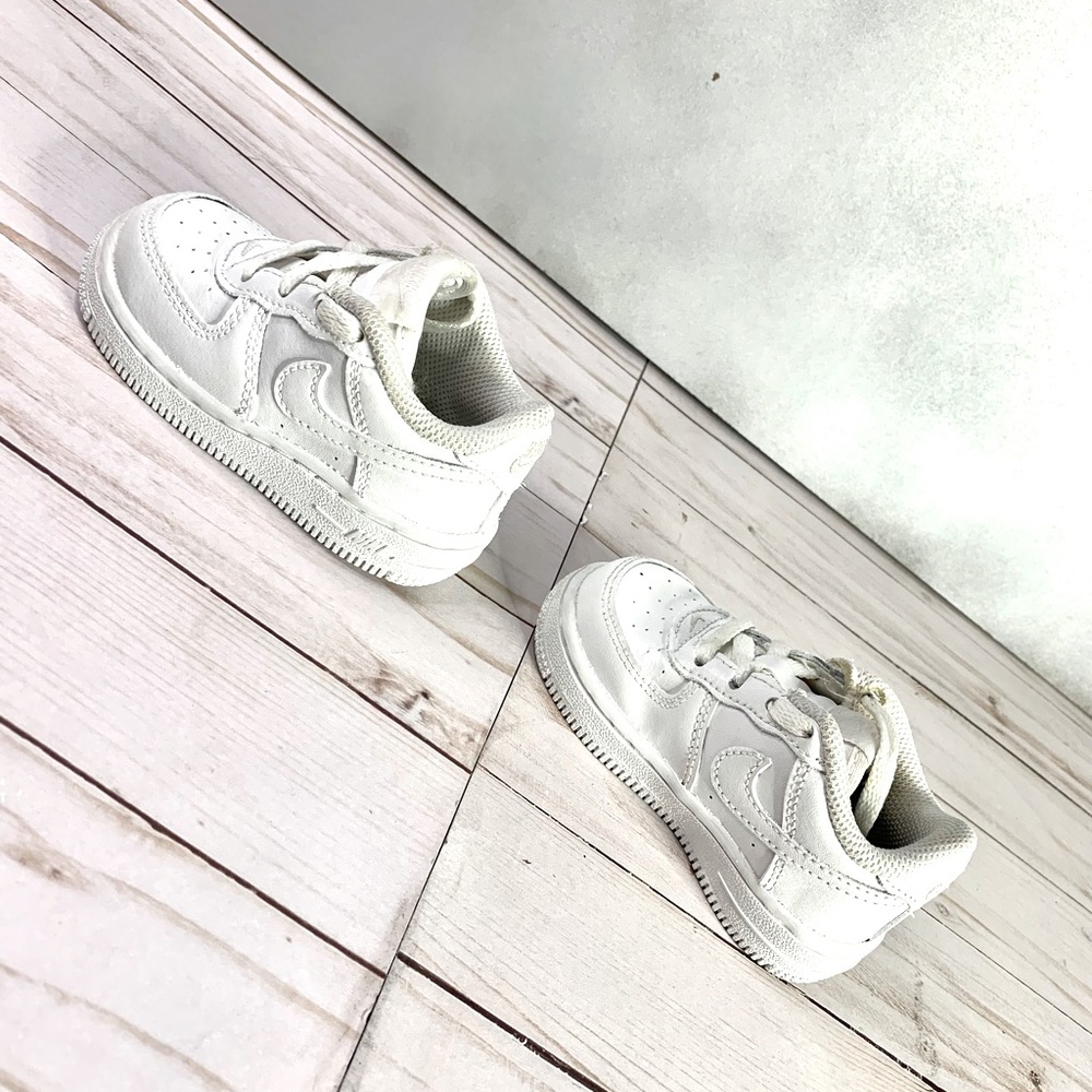 Nike Air Force 1 - 5c